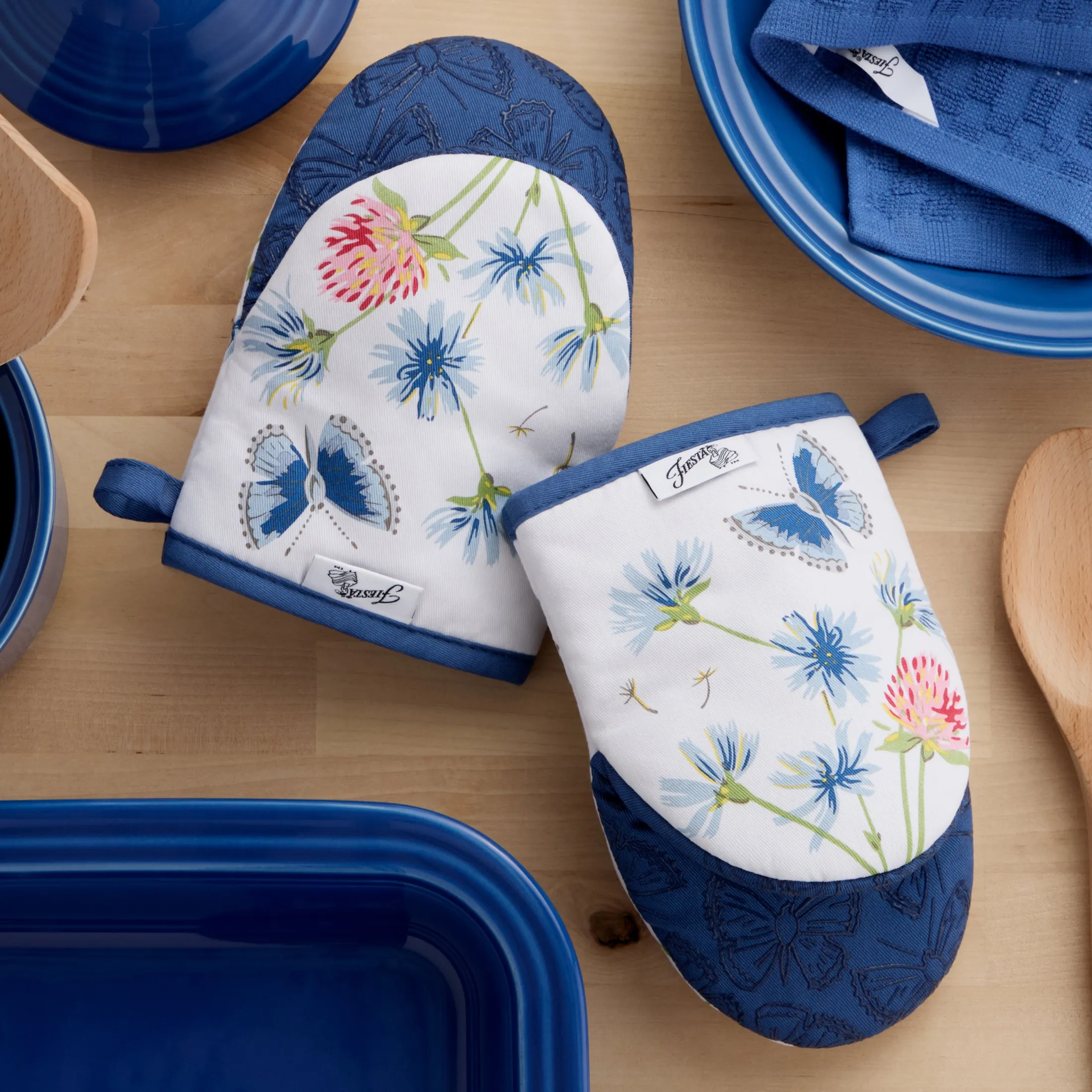 Breezy Floral 4-Pack Oven Mitt Set