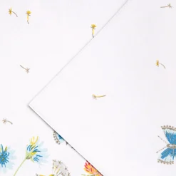 Breezy Floral Table Runner