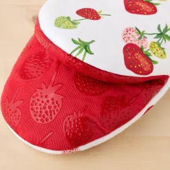 Falling Strawberries 4-Pack Oven Mitt Set