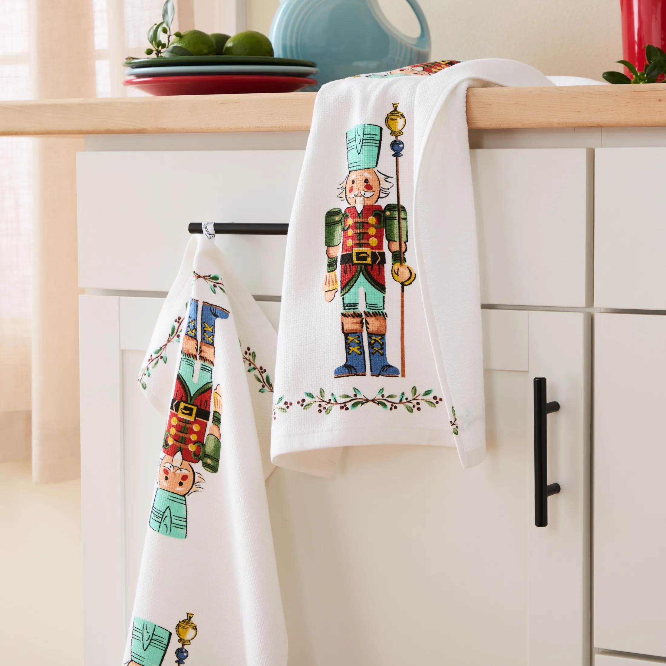 Nutcracker The Guardian Holiday Holly Sprig Kitchen Towel Set
