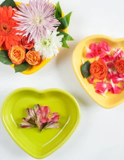 Retired Fiesta 7 1/2 Inch Medium Heart Shaped Bowl 17 OZ